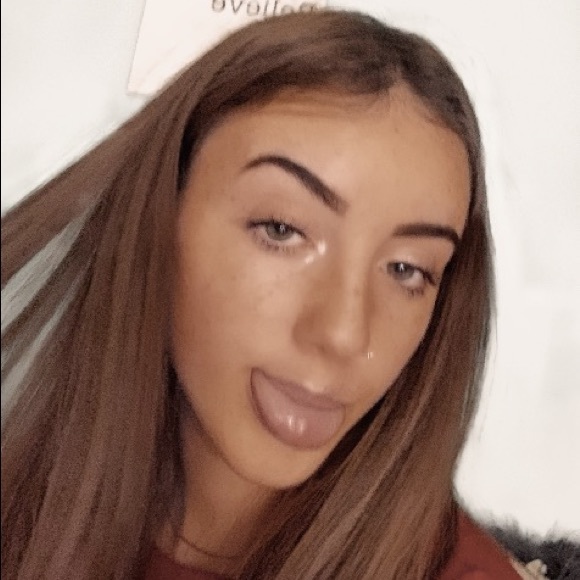 Meet your Posher, Mila - Picture 2 of 2